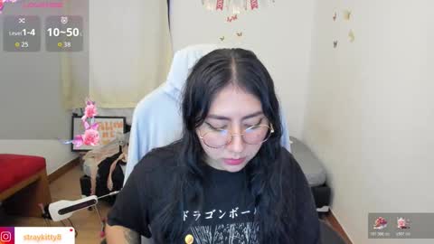 Snapshot of kat_ly_chan chatting on 11/04/25, 02:27 Kat online show from 11/04/25, 02:27