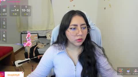 Snapshot of kat_ly_chan chatting on 11/07/25, 02:28 Kat online show from 11/07/25, 02:28