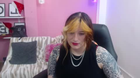 Snapshot of kat_padilla chatting on 12/05/25, 12:36 Kat online show from 12/05/25, 12:36