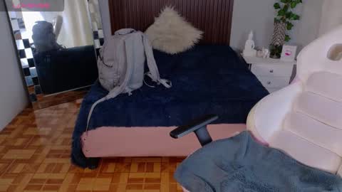 kate online show from 10/16/25, 07:26