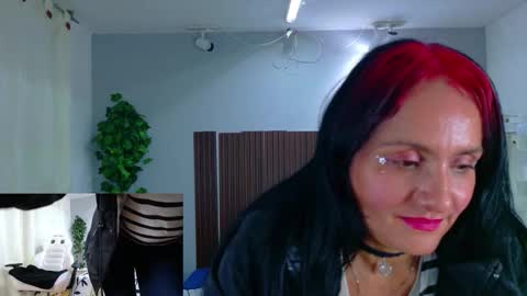 Snapshot of kataleya_29 chatting on 12/15/25, 03:11 kate online show from 12/15/25, 03:11