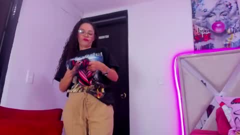 kataleya  online show from 07/09/26, 12:31