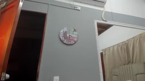 kataleya_zuluaga online show from 03/01/25, 09:29