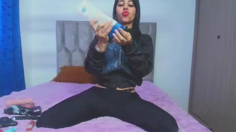 Snapshot of kataleyavillalobos chatting on 05/13/26, 02:36 kataleyavillalobos online show from 05/13/26, 02:36