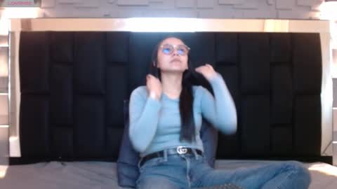 Snapshot of katalina07 chatting on 10/15/25, 01:44 Katalina online show from 10/15/25, 01:44