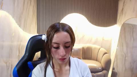 Snapshot of katalina_r chatting on 02/22/26, 03:07 Katalina online show from 02/22/26, 03:07