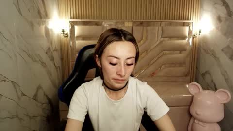 Snapshot of katalina_r chatting on 03/18/26, 08:39 Katalina online show from 03/18/26, 08:39