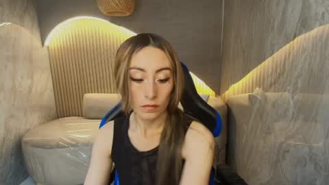 Snapshot of katalina_r chatting on 04/02/26, 01:20 Katalina online show from 04/02/26, 01:20