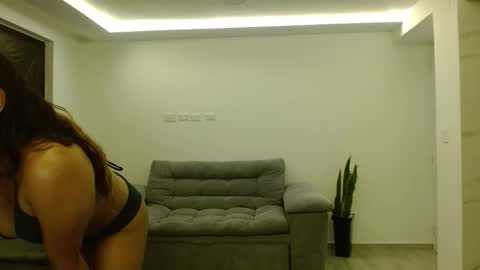 Katalina online show from 11/20/25, 11:26