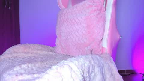 katalinaferreirax online show from 05/06/26, 03:46