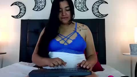 Snapshot of katalynasweet chatting on 02/04/26, 01:17 Katalyna online show from 02/04/26, 01:17