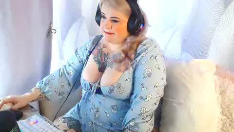 Snapshot of katarinaarria chatting on 07/10/26, 07:56 KatarinaArria online show from 07/10/26, 07:56
