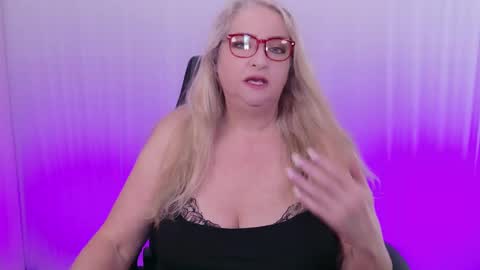 Kat D Sinclair online show from 02/26/25, 03:19