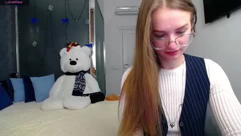 .Be kind and gentle with me and I will do my best for you.   online show from 02/10/25, 01:44