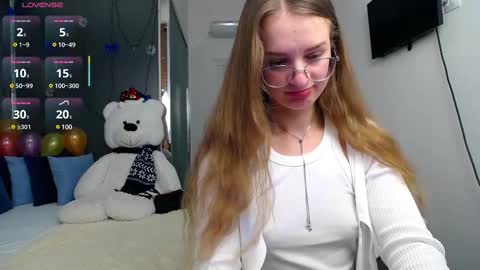 .Be kind and gentle with me and I will do my best for you.   online show from 02/13/25, 02:09