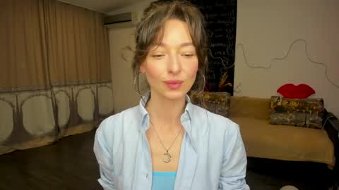 Snapshot of kate_millersi chatting on 04/09/26, 12:10 Kare online show from 04/09/26, 12:10