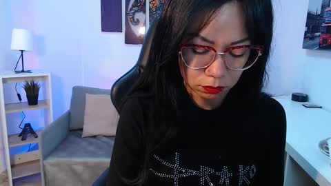 Snapshot of kate_owenns chatting on 10/21/25, 10:49 Kate online show from 10/21/25, 10:49