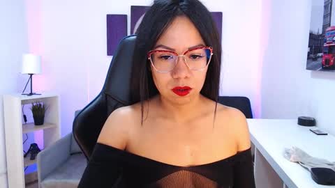 Snapshot of kate_owenns chatting on 10/30/25, 10:49 Kate online show from 10/30/25, 10:49