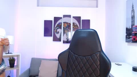 Snapshot of kate_owenns chatting on 11/12/25, 10:48 Kate online show from 11/12/25, 10:48