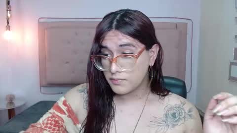 kate online show from 10/12/25, 03:27