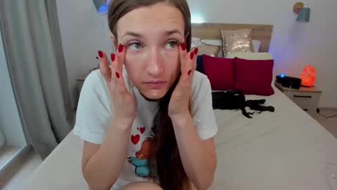 Snapshot of kate_redgar chatting on 09/18/25, 11:12 kate_redgar online show from 09/18/25, 11:12