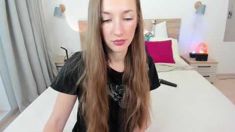 kate_redgar online show from 02/06/26, 11:57