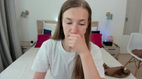 kate_redgar online show from 07/27/26, 01:29