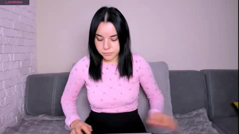 Snapshot of kate_ree_ chatting on 11/08/25, 05:51 KATE online show from 11/08/25, 05:51