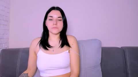 Snapshot of kate_ree_ chatting on 11/12/25, 06:03 KATE online show from 11/12/25, 06:03