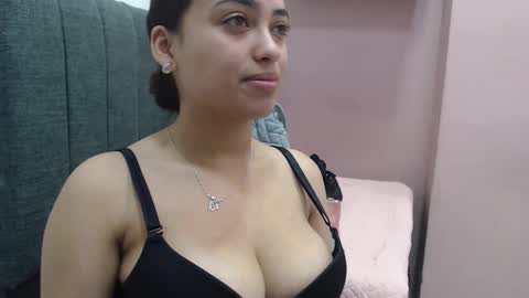 Kari online show from 10/16/25, 01:45