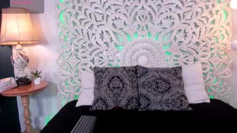 Snapshot of kate_thompson_ chatting on 03/20/26, 10:53 Kathe online show from 03/20/26, 10:53