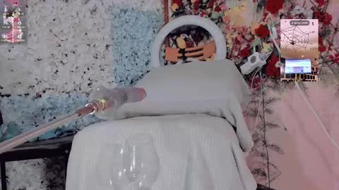 Snapshot of kate_yoshy chatting on 11/09/25, 05:44 kate the pink girl online show from 11/09/25, 05:44