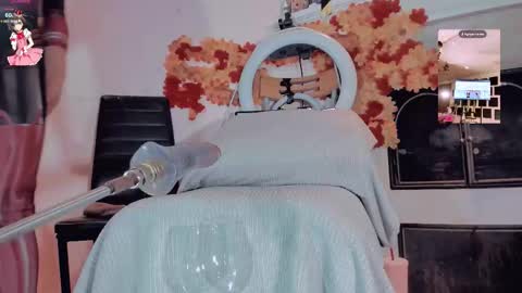 Snapshot of kate_yoshy chatting on 11/16/25, 05:29 kate the pink girl online show from 11/16/25, 05:29