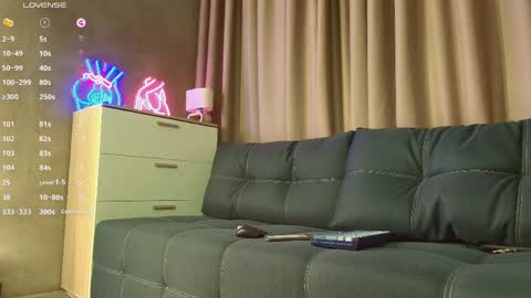 kateample online show from 06/07/26, 05:16