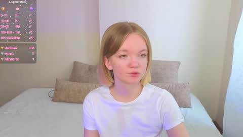 Snapshot of katebunnys chatting on 03/07/26, 04:31 katebunnys online show from 03/07/26, 04:31
