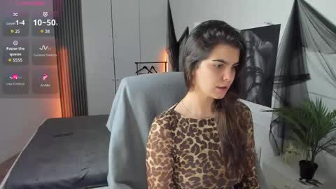 Kate online show from 10/06/25, 01:19