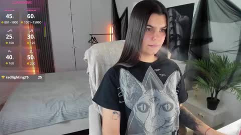 Snapshot of katecate chatting on 11/24/25, 10:53 Kate online show from 11/24/25, 10:53