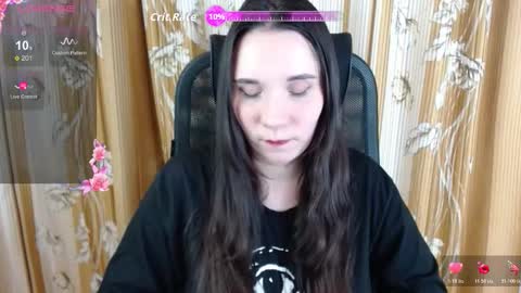 Snapshot of katecrash chatting on 11/01/25, 02:08 YourKate online show from 11/01/25, 02:08