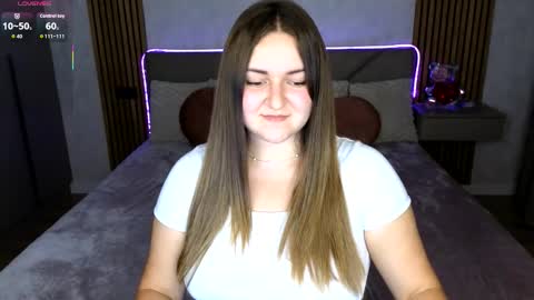 Katelyn online show from 10/06/25, 10:29