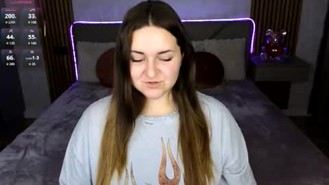 Katelyn online show from 10/18/25, 03:35