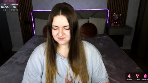 Katelyn online show from 10/23/25, 09:13