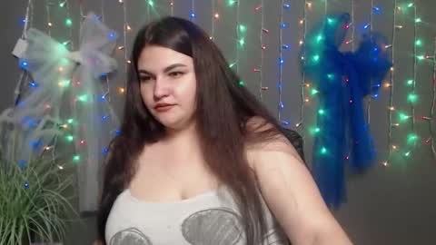 Snapshot of katenils chatting on 11/17/25, 08:14 Kate Nils online show from 11/17/25, 08:14