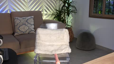  Kate Owens  online show from 02/08/25, 09:57