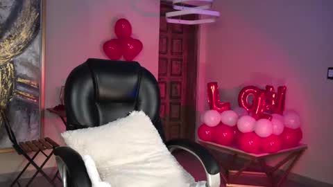  Kate Owens  online show from 02/14/25, 04:09