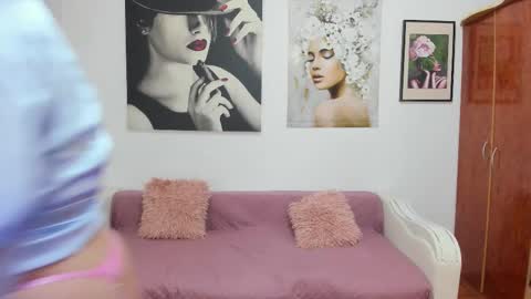 Snapshot of kateparker chatting on 10/20/25, 03:40 Anna online show from 10/20/25, 03:40