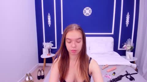 Katrin online show from 09/21/25, 06:26