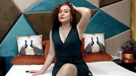 Snapshot of katequeenx chatting on 03/18/26, 10:07 KateQueenston -- online show from 03/18/26, 10:07