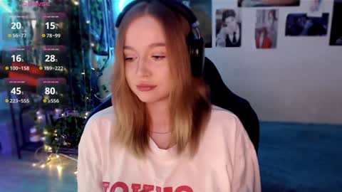 Snapshot of katerinaxvold chatting on 12/24/24, 10:49 Lisa online show from 12/24/24, 10:49