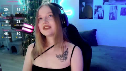 Snapshot of katerinaxvold chatting on 02/05/25, 08:46 Lisa online show from 02/05/25, 08:46