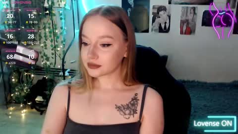 Snapshot of katerinaxvold chatting on 02/20/25, 11:43 Lisa online show from 02/20/25, 11:43